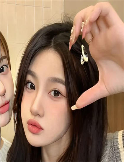 欧美无人区码卡二卡3卡4-烫发视频